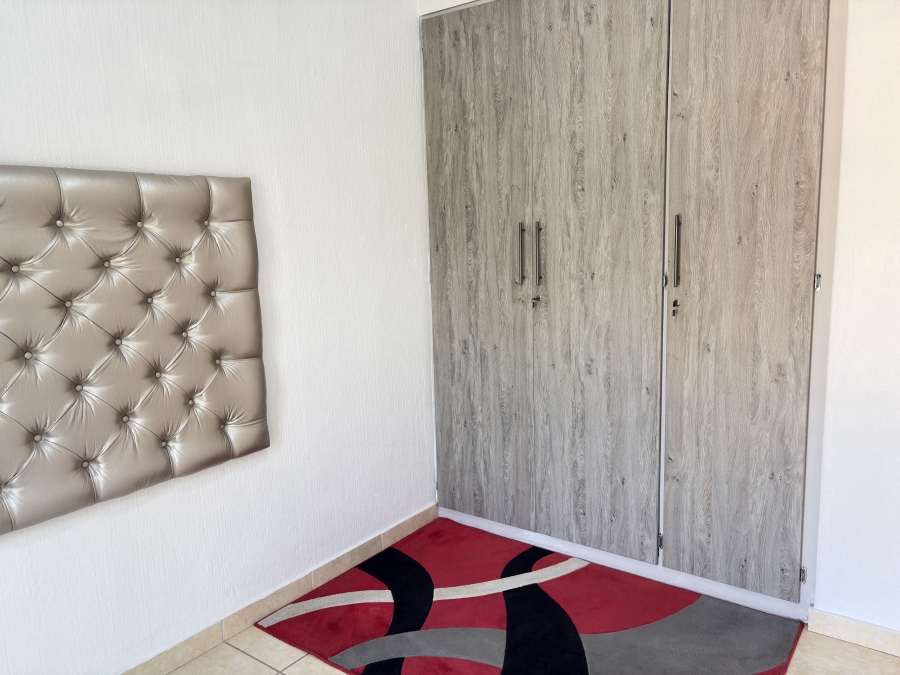 2 Bedroom Property for Sale in Weltevreden Park Gauteng