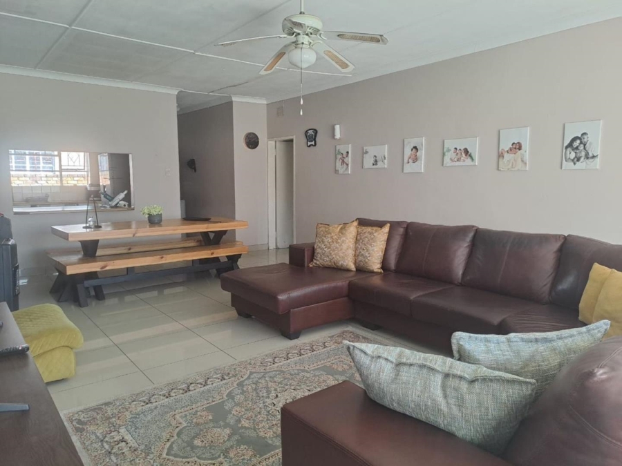 To Let 2 Bedroom Property for Rent in Benoni Central Gauteng