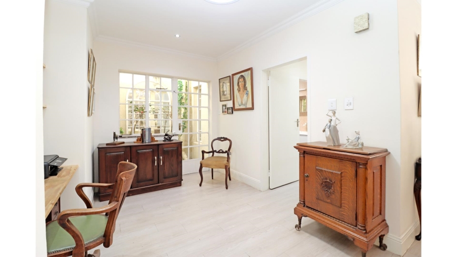 2 Bedroom Property for Sale in Magaliessig Gauteng
