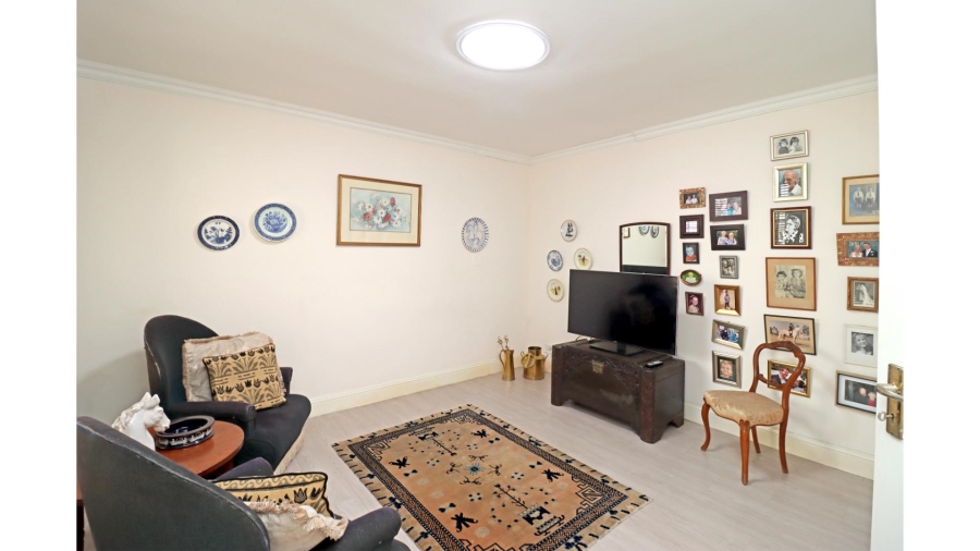 2 Bedroom Property for Sale in Magaliessig Gauteng