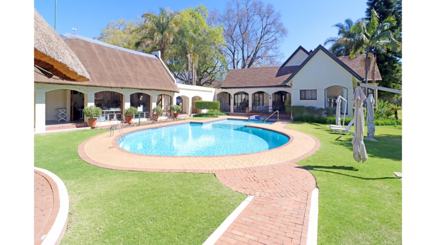 2 Bedroom Property for Sale in Magaliessig Gauteng