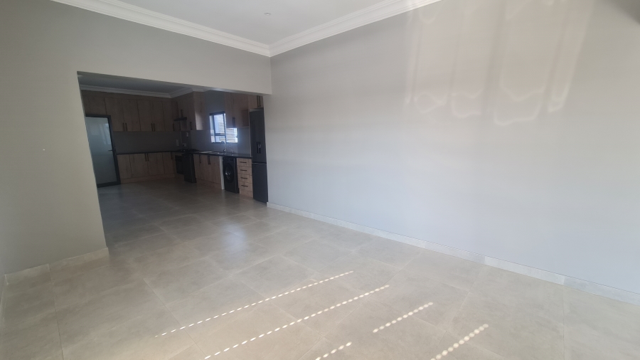To Let 2 Bedroom Property for Rent in Weltevreden Park Gauteng