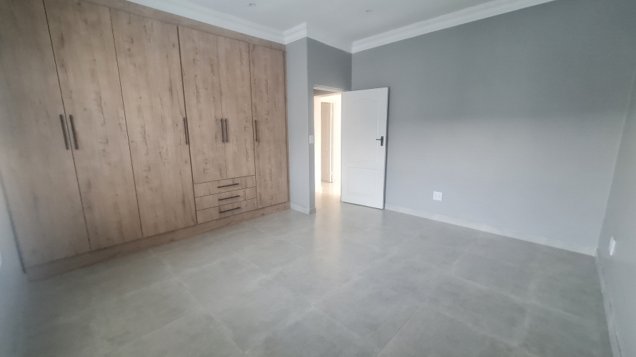 To Let 2 Bedroom Property for Rent in Weltevreden Park Gauteng