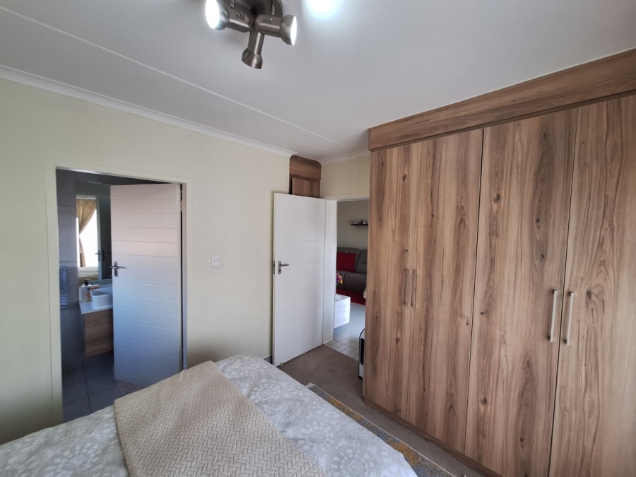 3 Bedroom Property for Sale in Longlake Gauteng