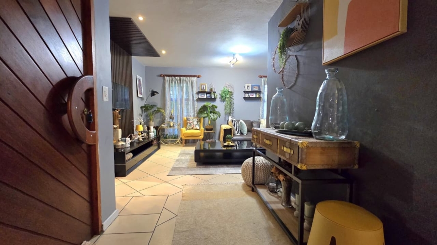 3 Bedroom Property for Sale in Bassonia Gauteng