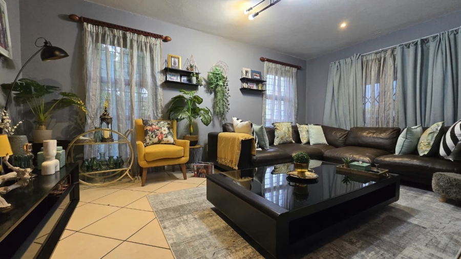 3 Bedroom Property for Sale in Bassonia Gauteng