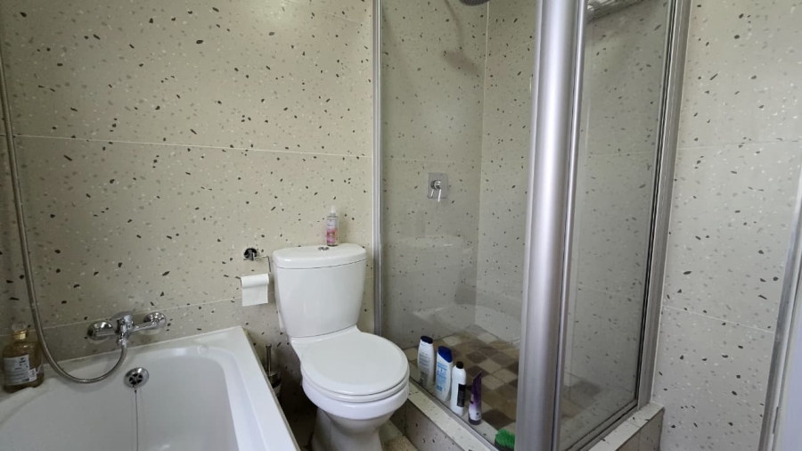 3 Bedroom Property for Sale in Bassonia Gauteng