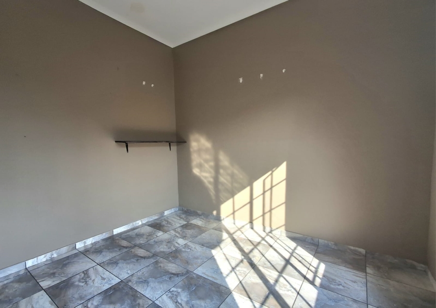 3 Bedroom Property for Sale in Illiondale Gauteng