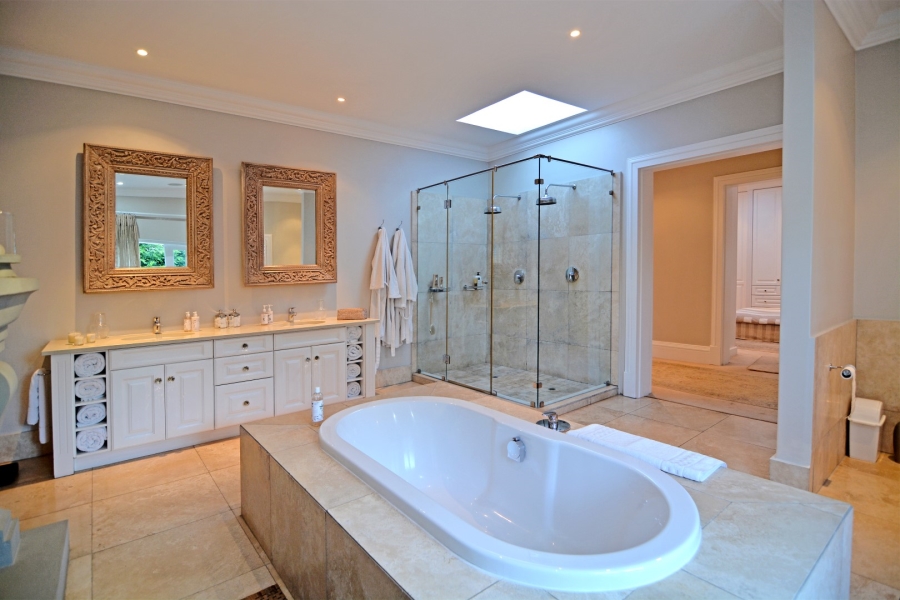 5 Bedroom Property for Sale in Bryanston Gauteng