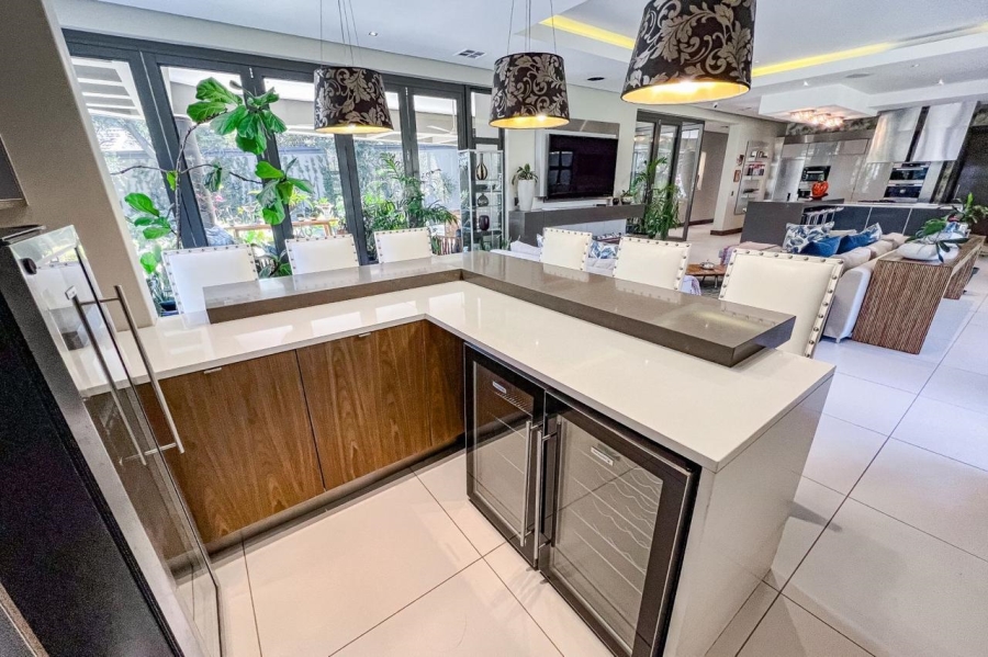 8 Bedroom Property for Sale in Hyde Park Gauteng