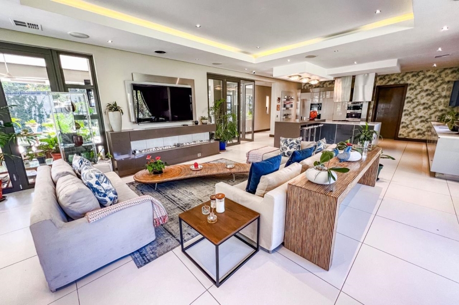 8 Bedroom Property for Sale in Hyde Park Gauteng