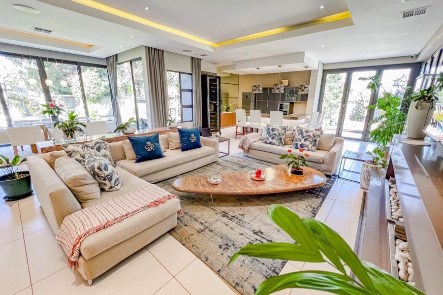 8 Bedroom Property for Sale in Hyde Park Gauteng