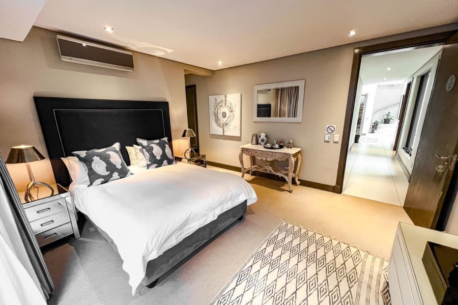 8 Bedroom Property for Sale in Hyde Park Gauteng