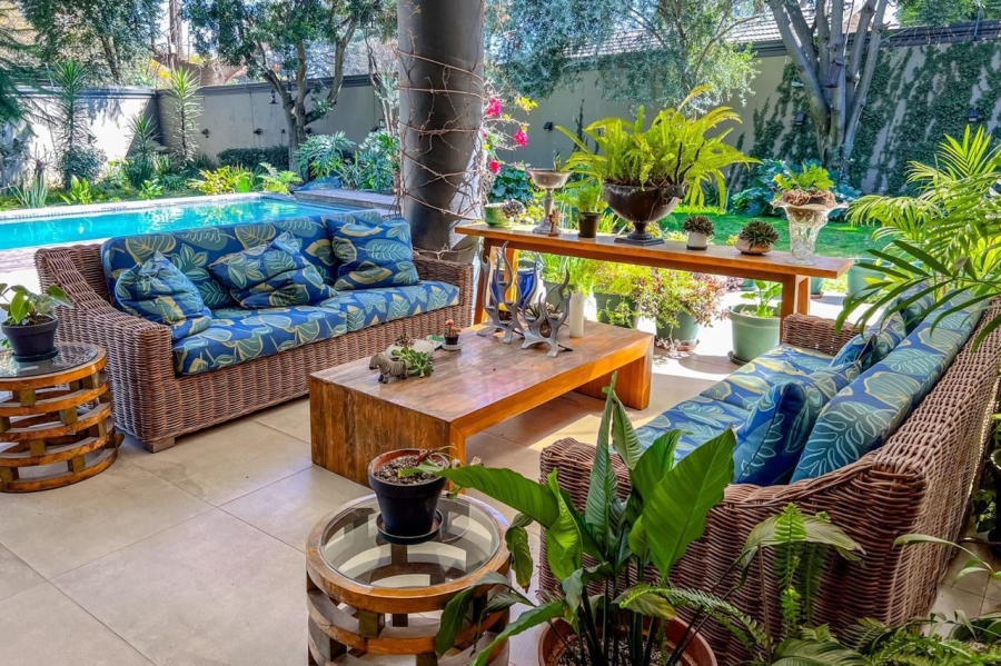 8 Bedroom Property for Sale in Hyde Park Gauteng