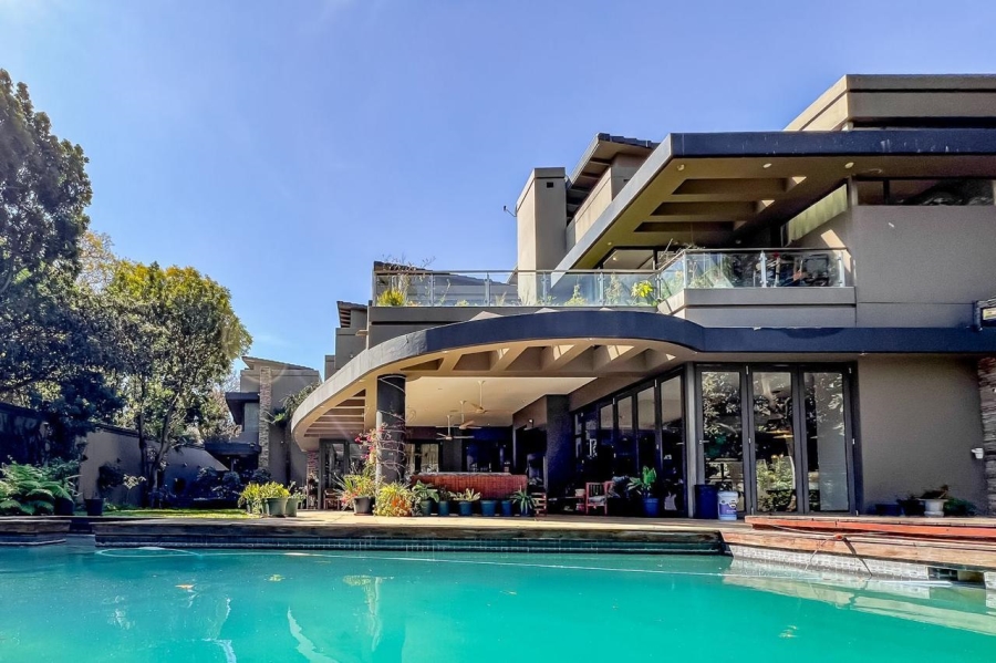 8 Bedroom Property for Sale in Hyde Park Gauteng