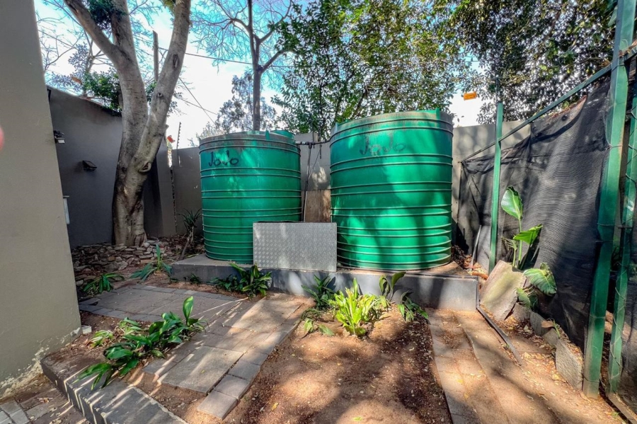 8 Bedroom Property for Sale in Hyde Park Gauteng