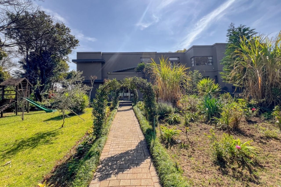 8 Bedroom Property for Sale in Hyde Park Gauteng