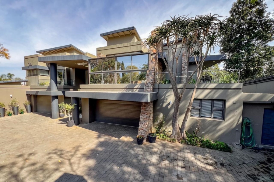 8 Bedroom Property for Sale in Hyde Park Gauteng