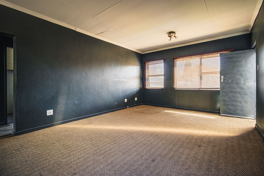 2 Bedroom Property for Sale in Glen Marais Gauteng