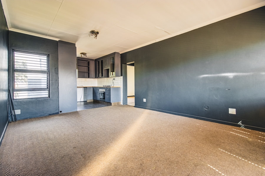 2 Bedroom Property for Sale in Glen Marais Gauteng