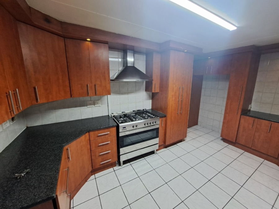 4 Bedroom Property for Sale in Rensburg Gauteng