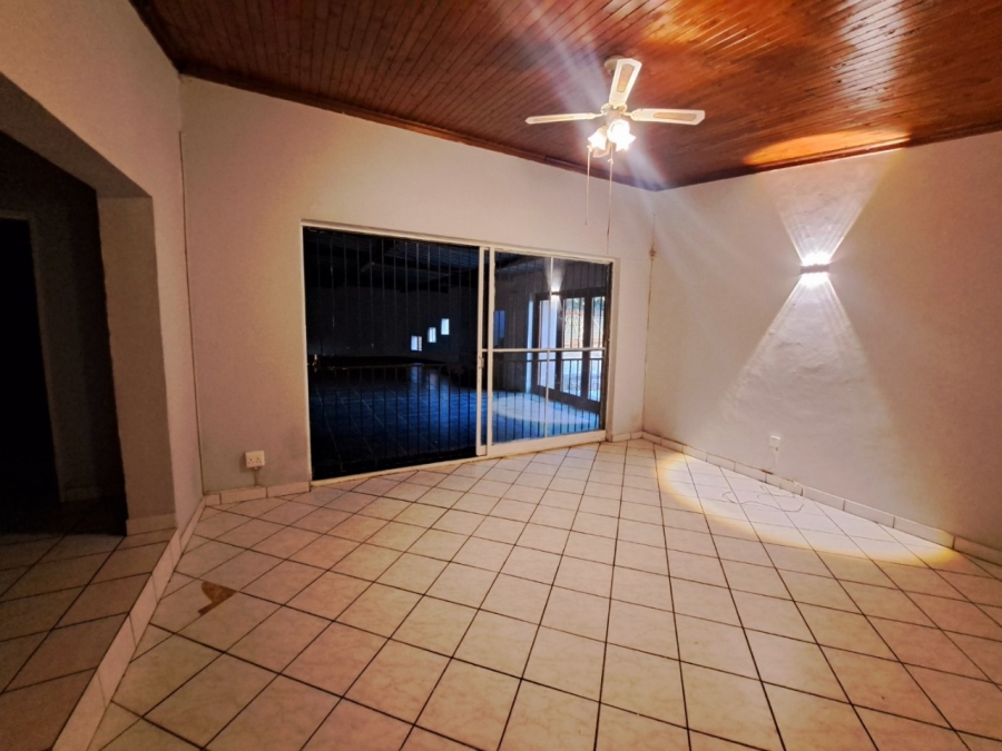 4 Bedroom Property for Sale in Rensburg Gauteng