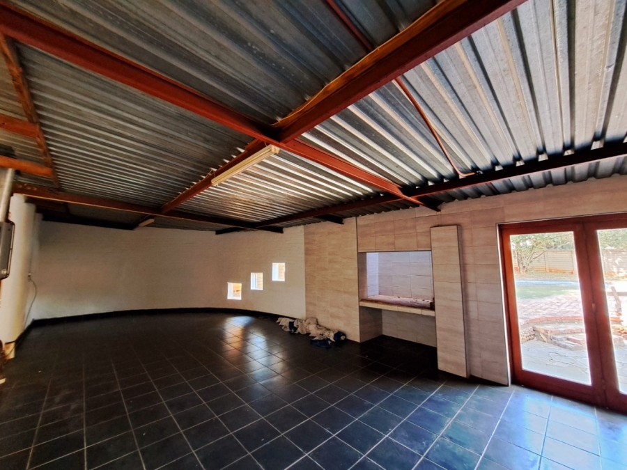 4 Bedroom Property for Sale in Rensburg Gauteng
