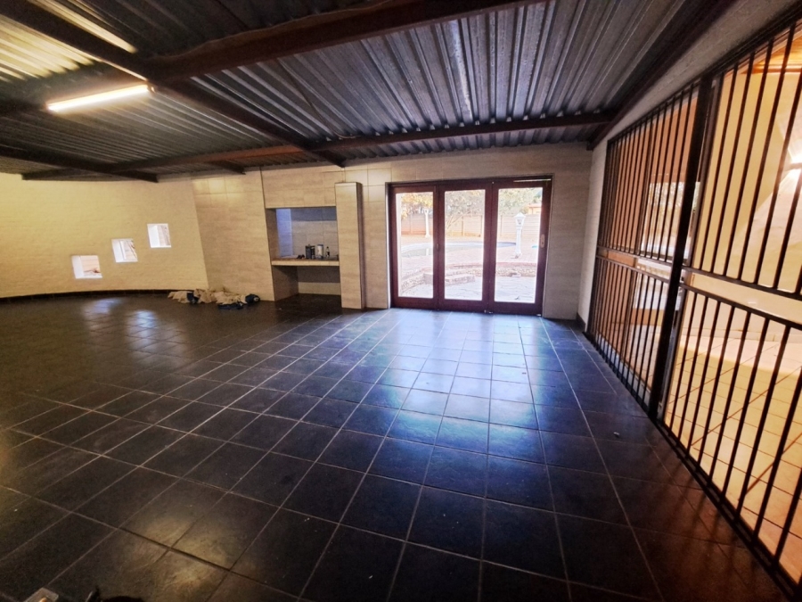 4 Bedroom Property for Sale in Rensburg Gauteng