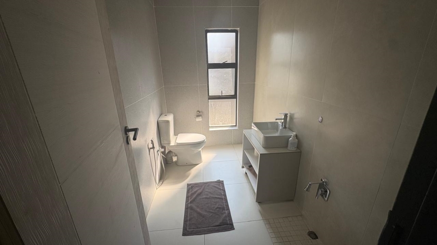 5 Bedroom Property for Sale in Beyers Park Gauteng