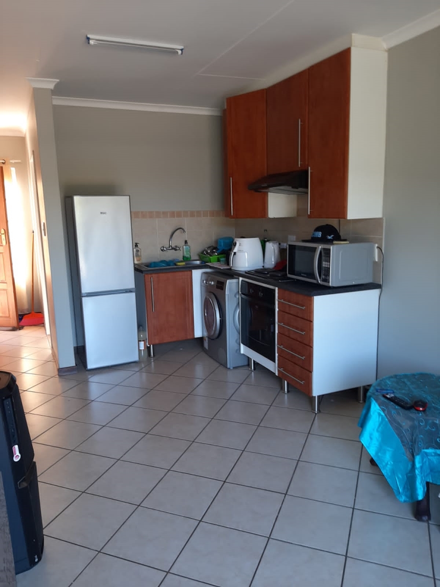 To Let 2 Bedroom Property for Rent in Equestria Gauteng