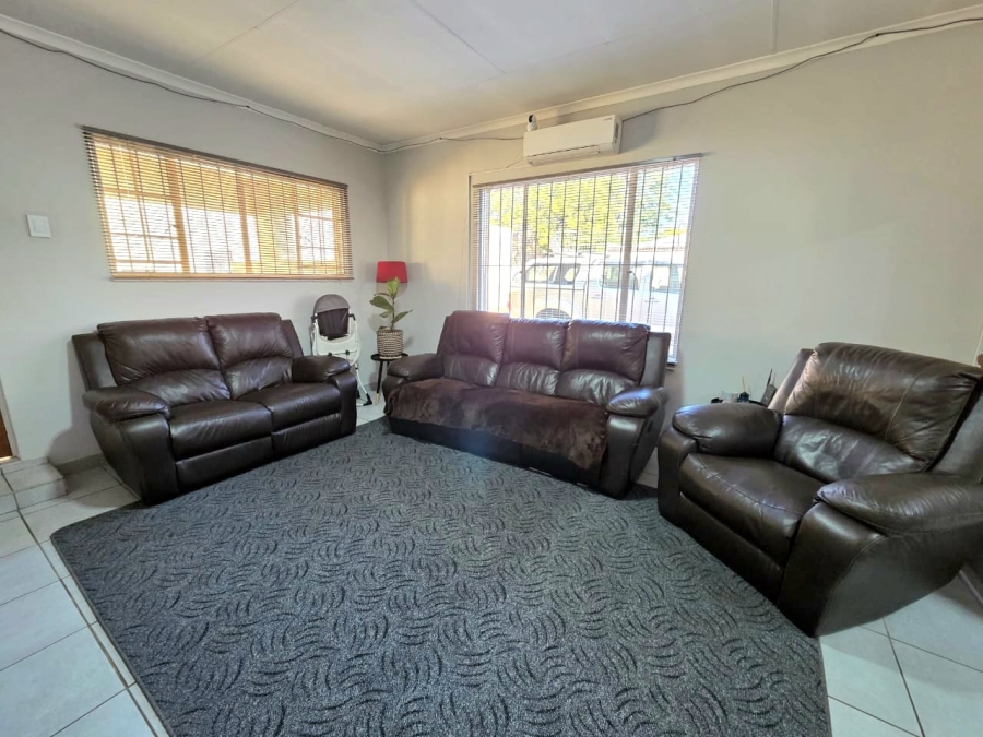 To Let 3 Bedroom Property for Rent in Villieria Gauteng