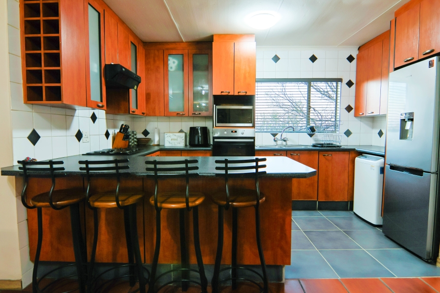 3 Bedroom Property for Sale in Halfway Gardens Gauteng
