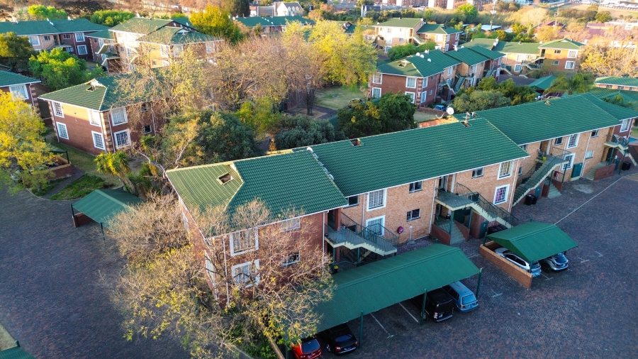 3 Bedroom Property for Sale in Halfway Gardens Gauteng