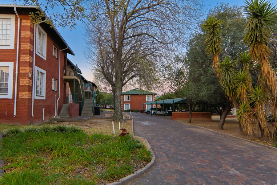 3 Bedroom Property for Sale in Halfway Gardens Gauteng