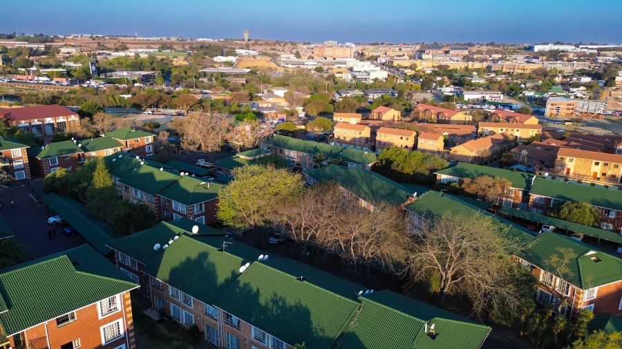 3 Bedroom Property for Sale in Halfway Gardens Gauteng