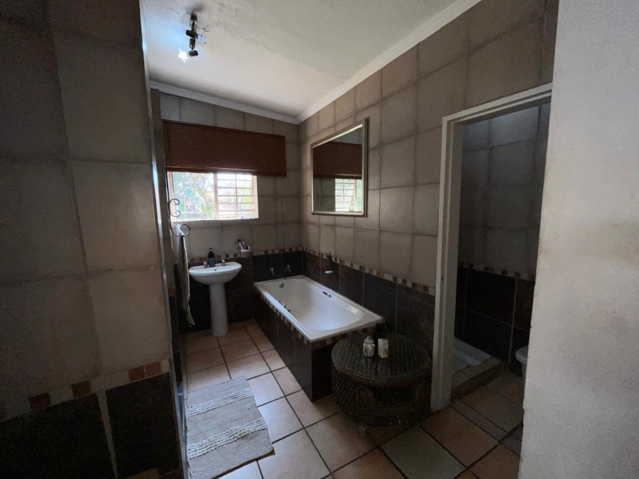 4 Bedroom Property for Sale in Parktown Estate Gauteng