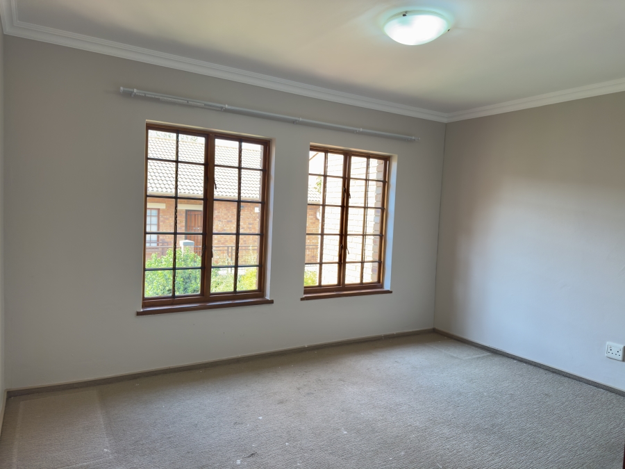 3 Bedroom Property for Sale in Equestria Gauteng