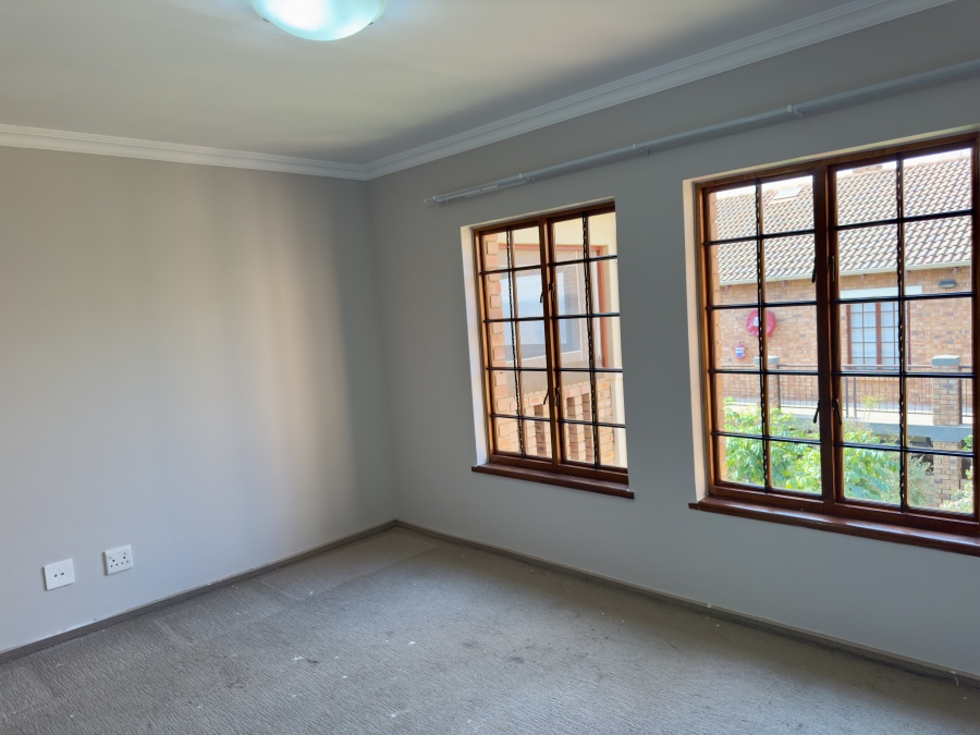 3 Bedroom Property for Sale in Equestria Gauteng