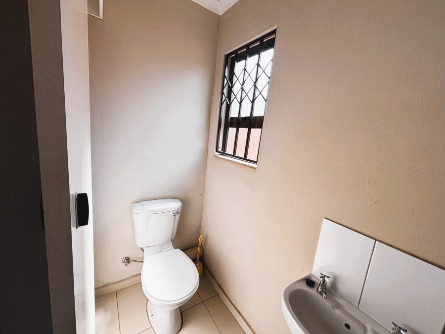 3 Bedroom Property for Sale in Windmill Park Gauteng