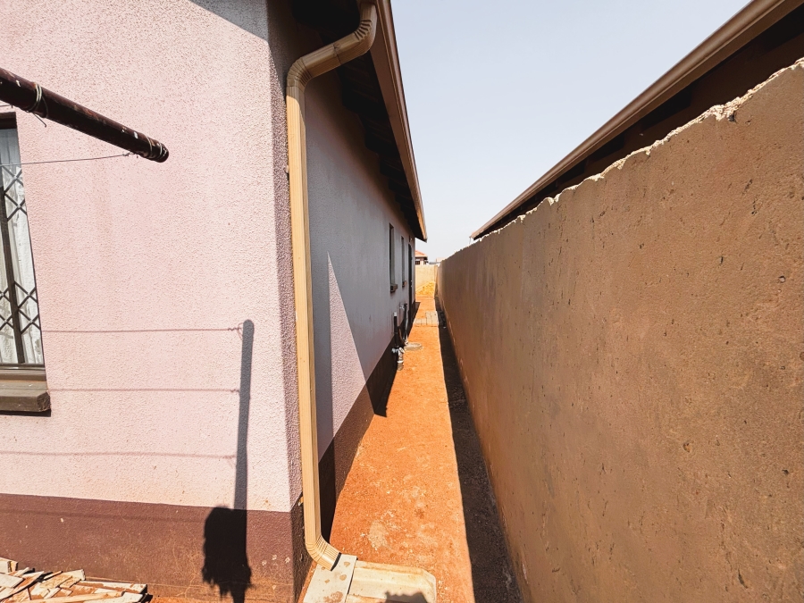 3 Bedroom Property for Sale in Windmill Park Gauteng