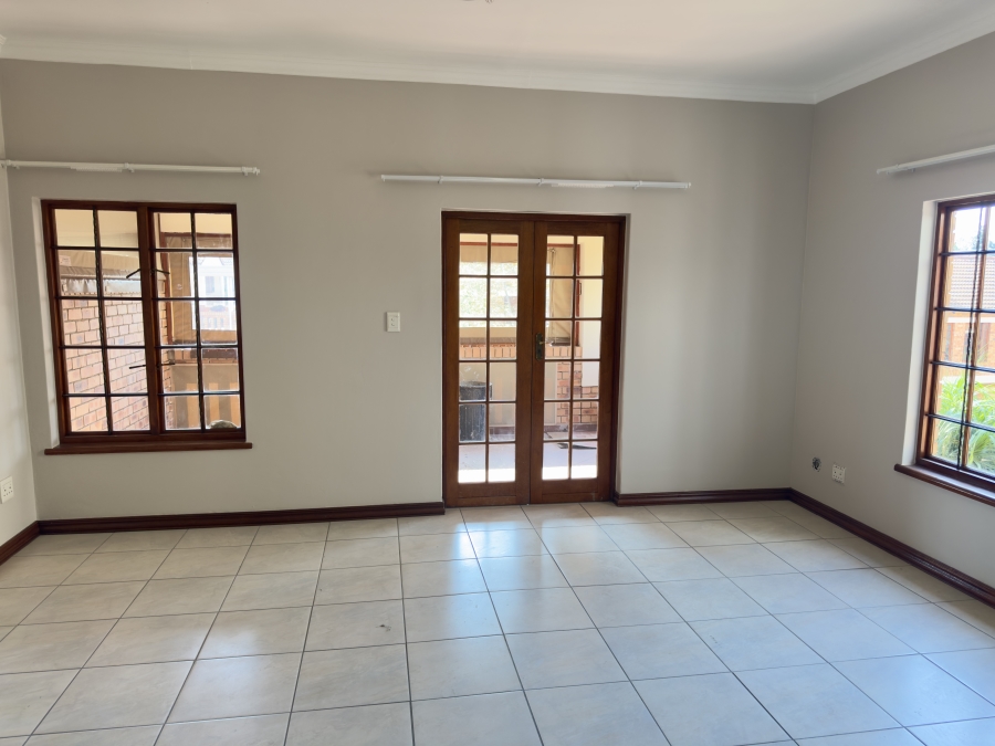 1 Bedroom Property for Sale in Equestria Gauteng