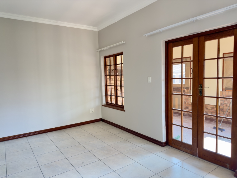 1 Bedroom Property for Sale in Equestria Gauteng