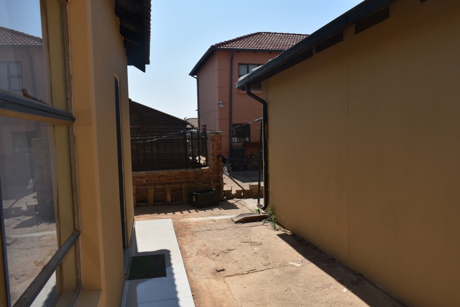 3 Bedroom Property for Sale in Nkwe Estate Gauteng
