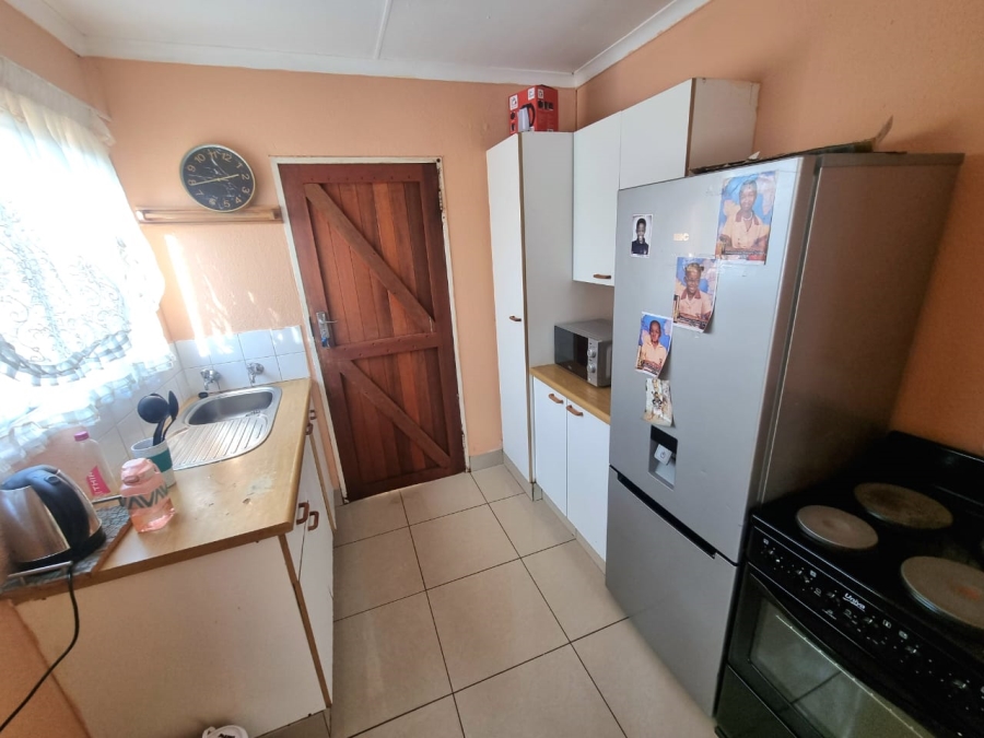To Let 2 Bedroom Property for Rent in Ormonde Gauteng