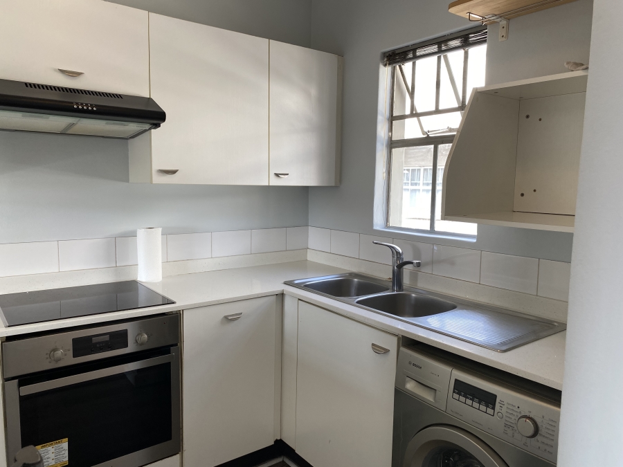 To Let 2 Bedroom Property for Rent in Houghton Estate Gauteng