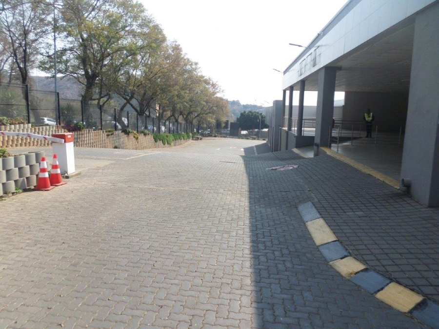 To Let commercial Property for Rent in Constantia Kloof Gauteng