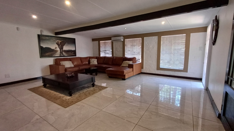 4 Bedroom Property for Sale in Theresa Park Gauteng