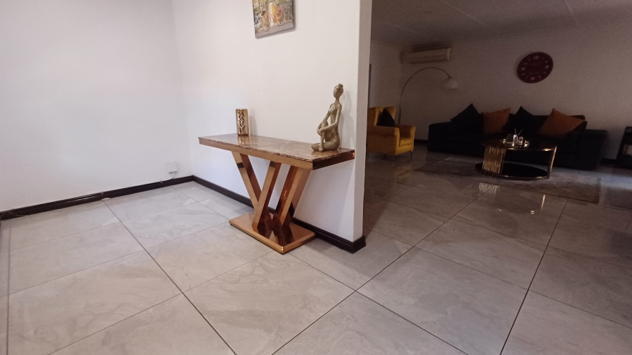 4 Bedroom Property for Sale in Theresa Park Gauteng