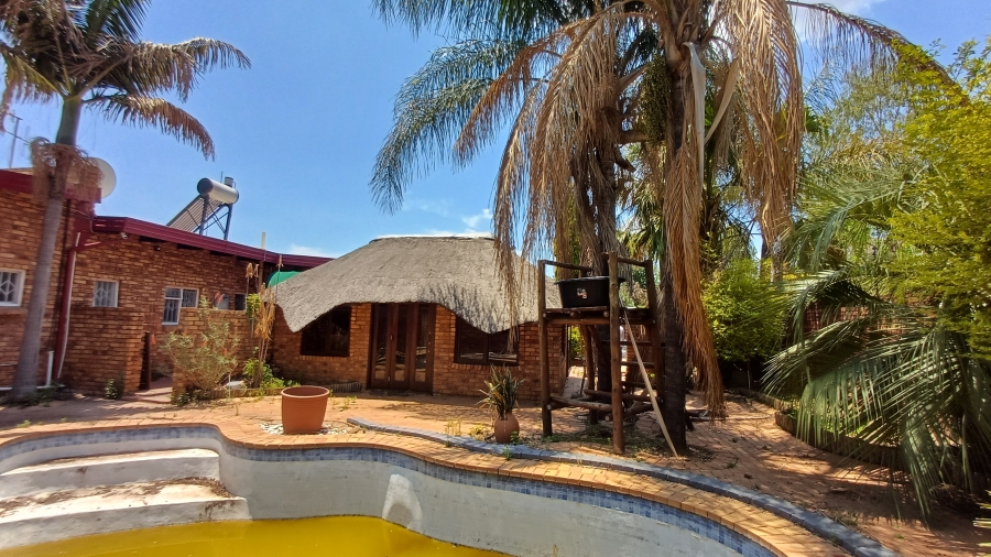 4 Bedroom Property for Sale in Theresa Park Gauteng