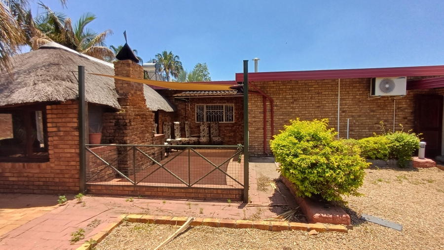 4 Bedroom Property for Sale in Theresa Park Gauteng